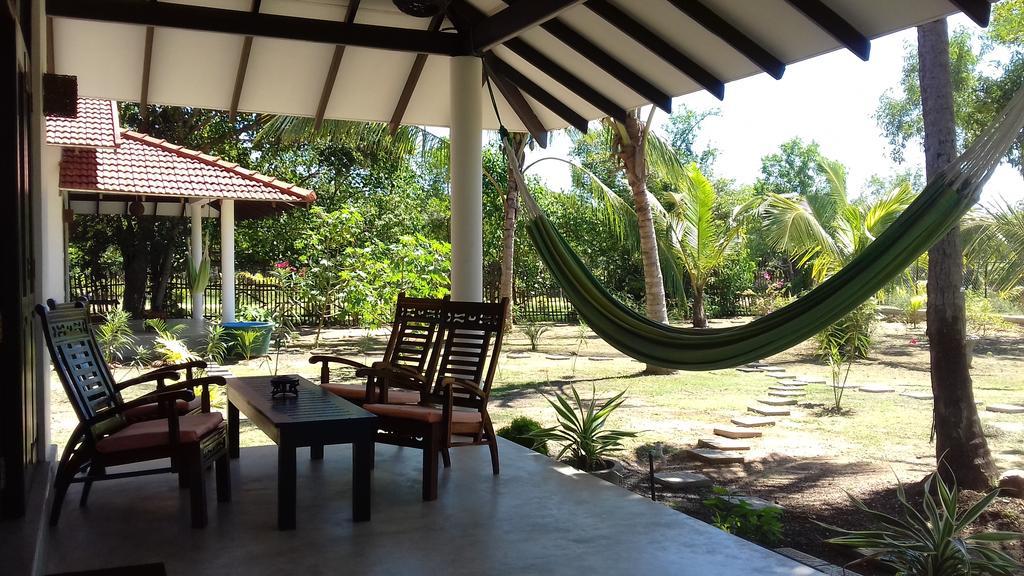 Chillenjoy Cabanas & Restaurant Tangalle Exterior foto